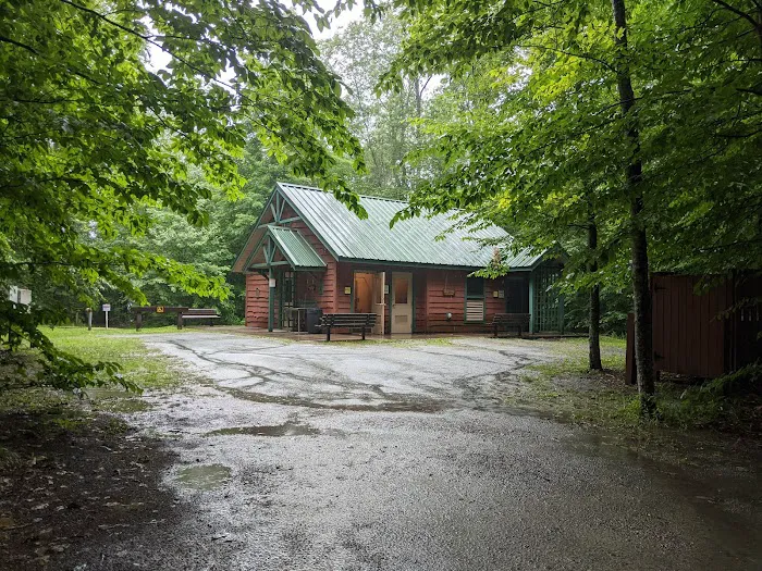 Meacham Lake Campground Picture 7