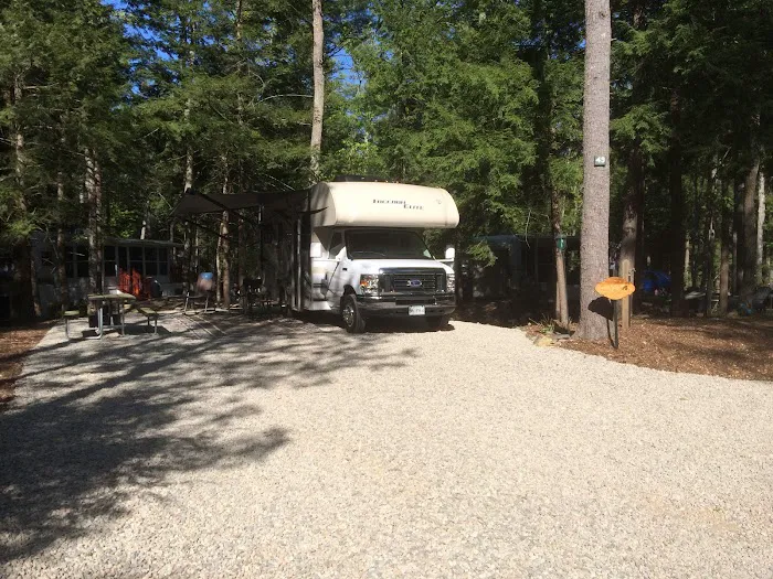 Hemlock Grove Campground Picture 4