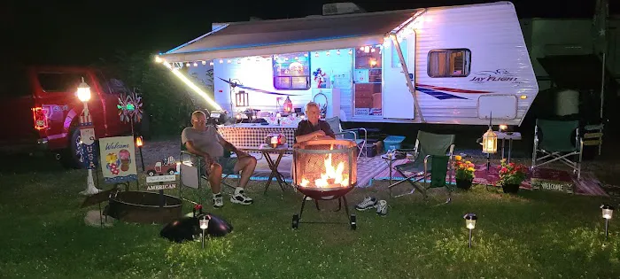 Riverside Campground Picture 8