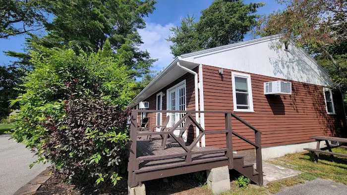 Ocean View Cottage & Camping Picture 9