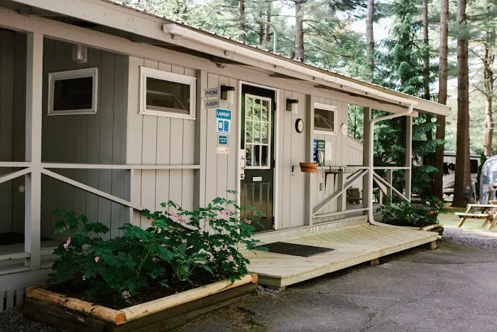 Wild Duck Adult Campground & RV Park Picture 1