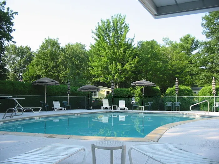 Farmwood Village Picture 3
