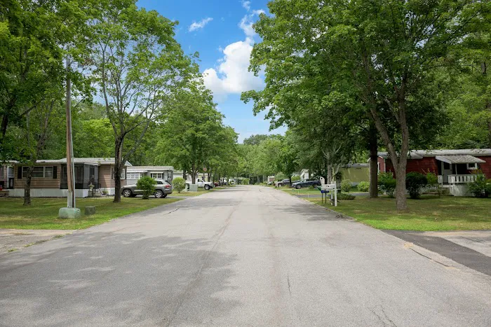 Farmwood Village Picture 2