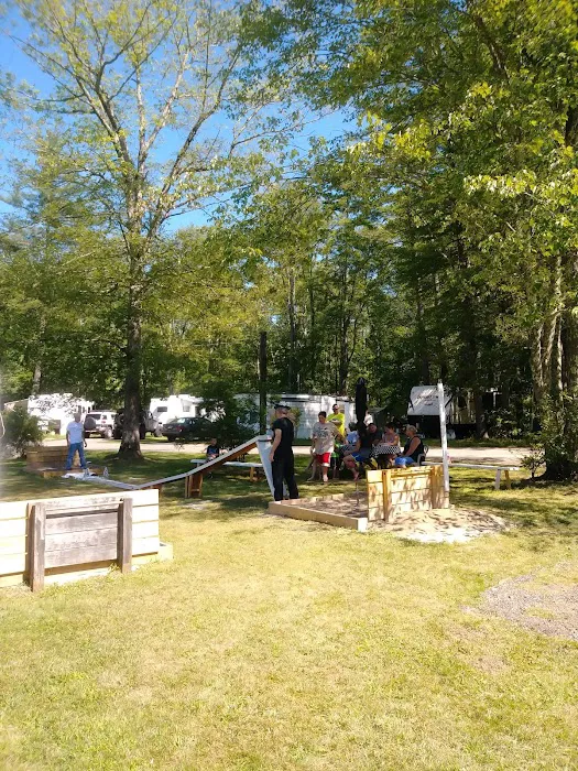 Green Gate Camping Area & Hall Picture 9