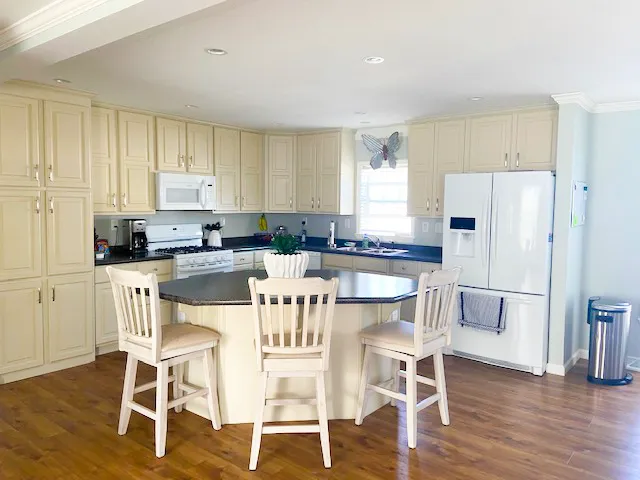 Hillcrest Estates Picture 6
