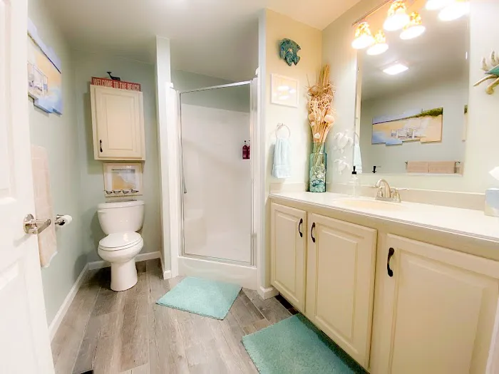 Hillcrest Estates Picture 8