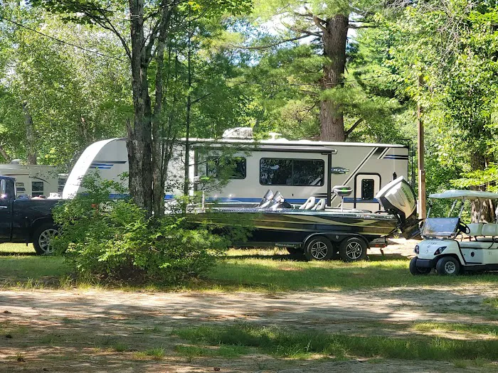 Four Seasons Family Camping Area Picture 10