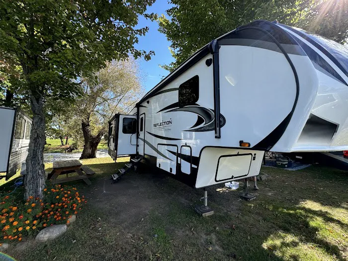 Babbling Brook RV Park Picture 2