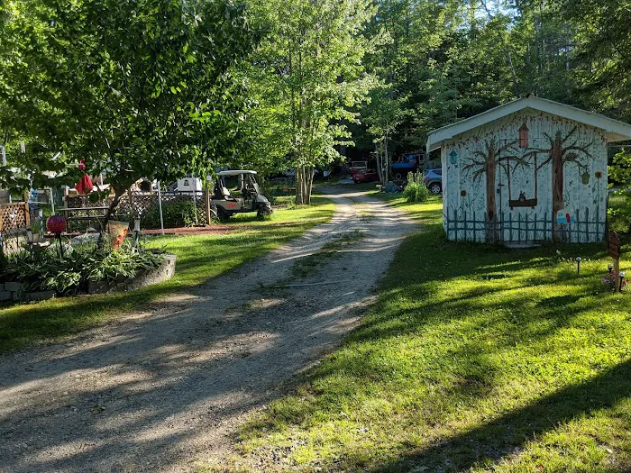 Mac's Camping Area Picture 9