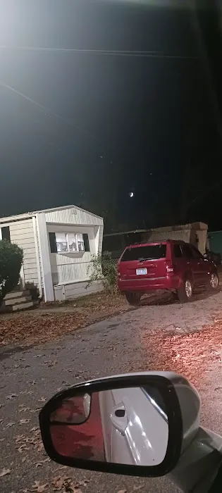 Post Road Mobile Home Park Picture 5