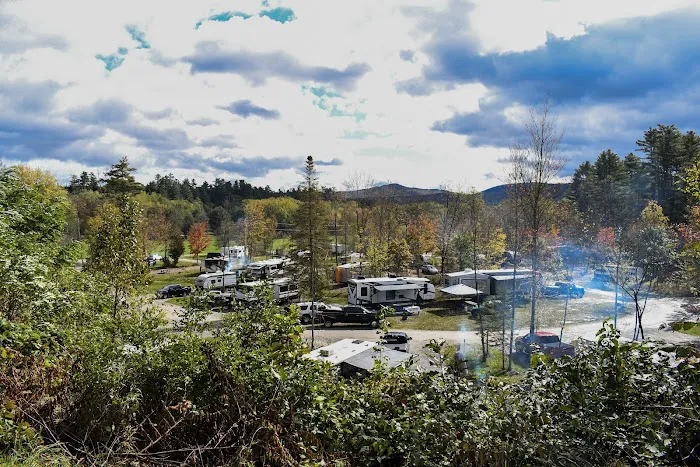 Lone Mountain Riverfront Campground Picture 8