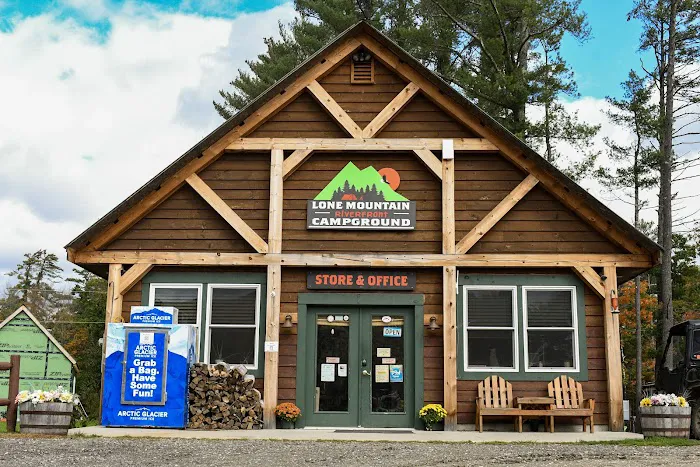 Lone Mountain Riverfront Campground Picture 4