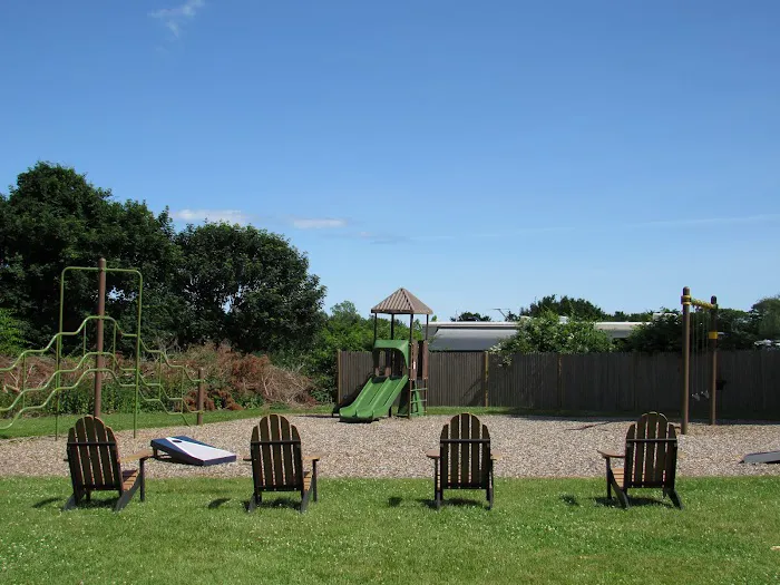 Meadowlark Mobile Home & RV Park Picture 3
