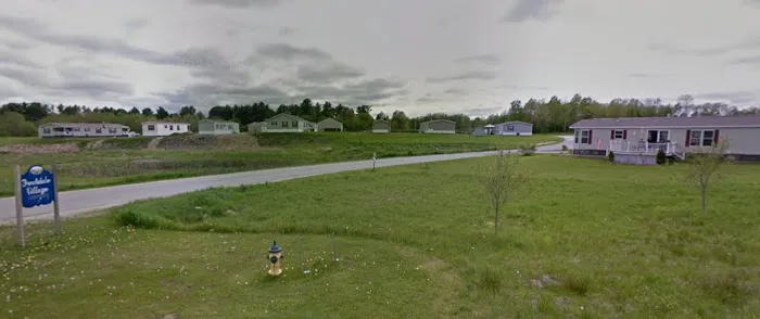 Brookdale Village Picture 4