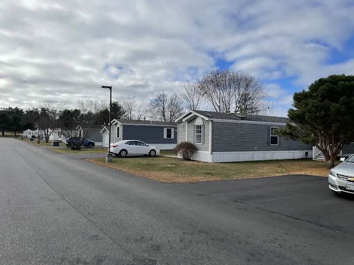 Fox Run Mobile Home Park Picture 5