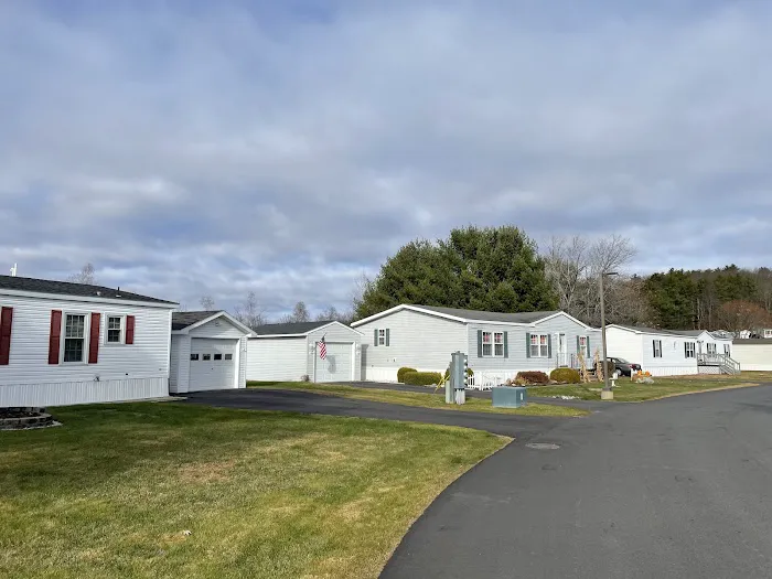 Fox Run Mobile Home Park Picture 2