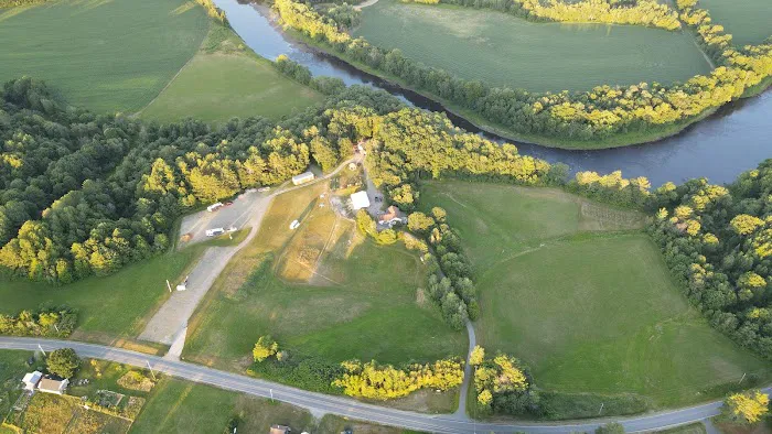 Sandy River Camping Picture 3