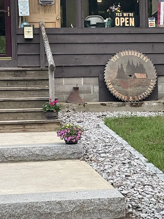 Evergreens Campground & Restaurant Picture 5