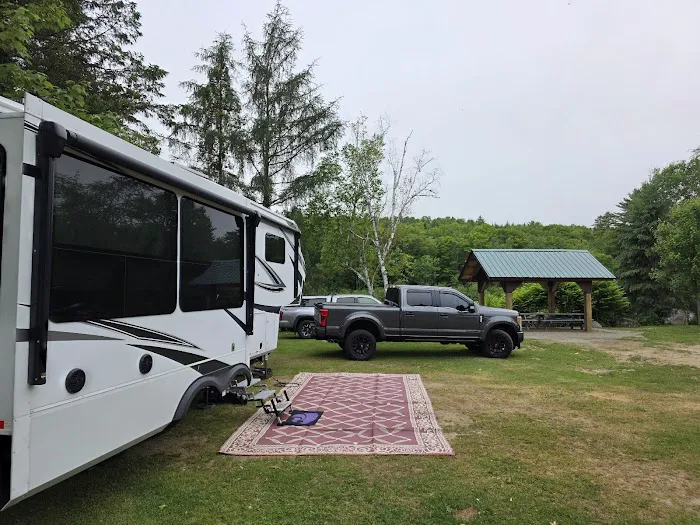Riverdriver's Campground & Lodging Picture 4