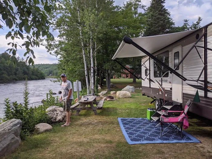 Riverdriver's Campground & Lodging Picture 3