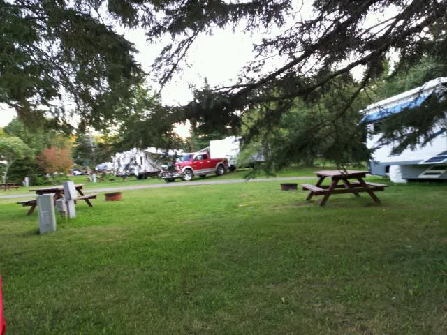 Holden Family Campground Picture 5