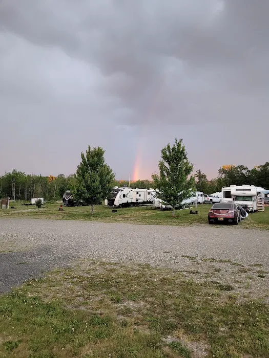 Holden Family Campground Picture 10