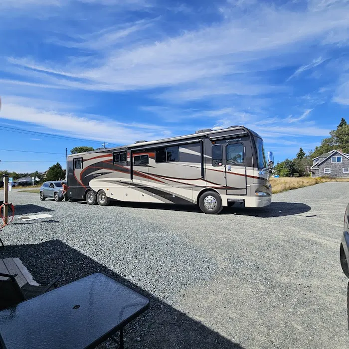 Henry Cove RV Park Picture 6