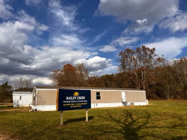Railey Creek Mobile Home Community Picture 1