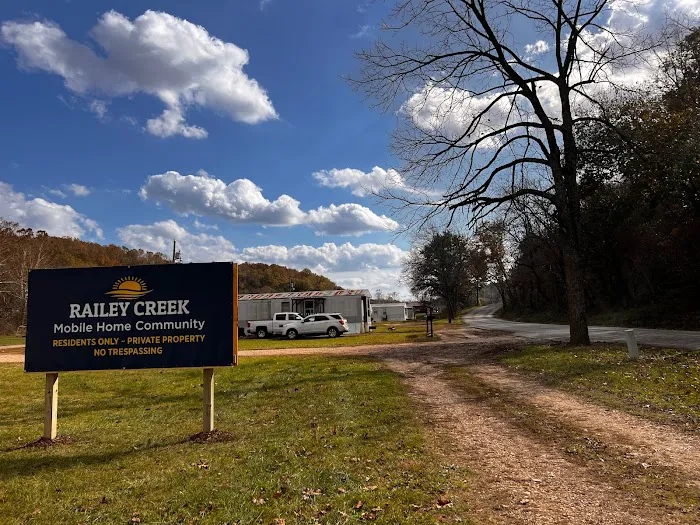 Railey Creek Mobile Home Community Picture 3
