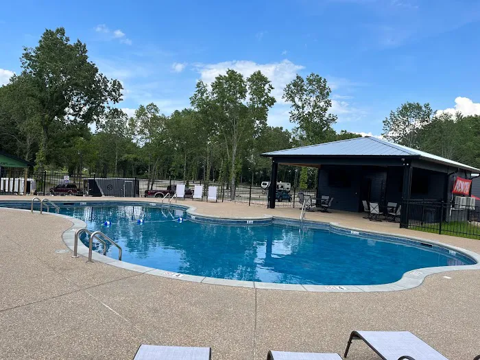 Crow's Nest RV Resort Picture 1