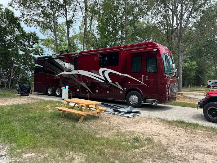 Crow's Nest RV Resort Picture 2