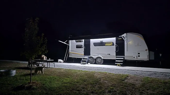 Hideaway RV Park Picture 2