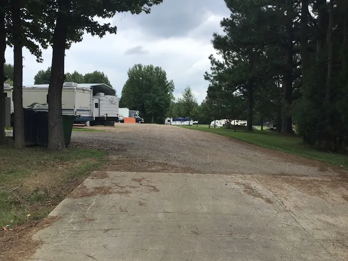 Jonesboro RV Park Picture 6