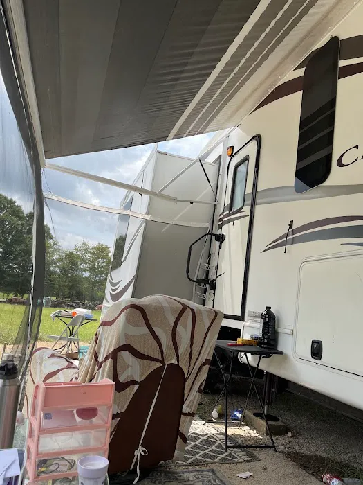 Jonesboro RV Park Picture 7