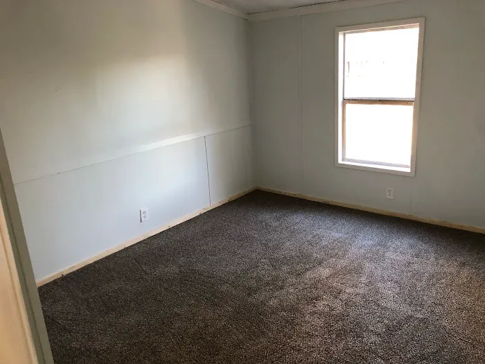 South Court Mobile Home Park Picture 5