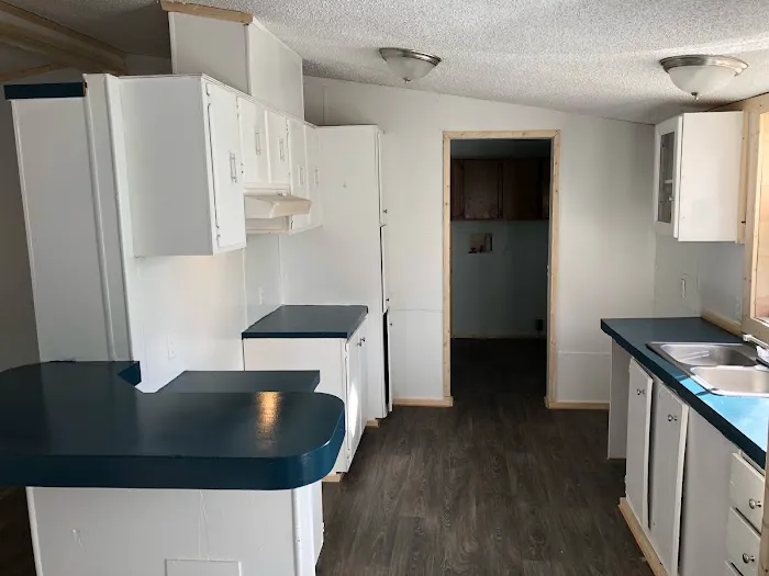 South Court Mobile Home Park Picture 2