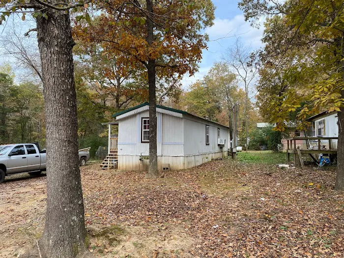 South Court Mobile Home Park Picture 10