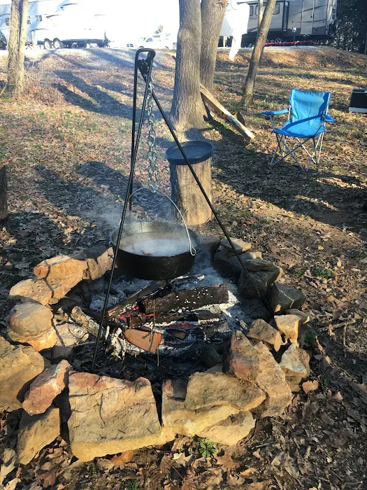 Creekside RV Park Picture 8