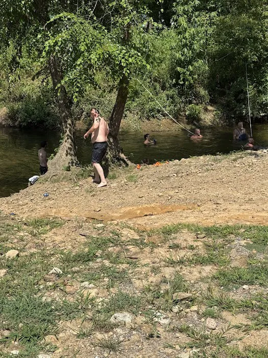 Ole Henry's Camping Retreat Picture 5