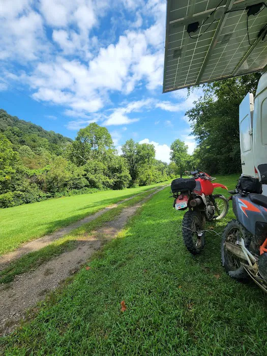 Big Earls Campground Picture 10