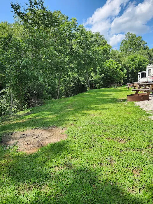 119 Rivers Edge Campground Picture 7