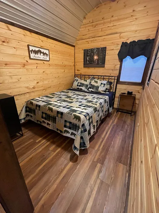 Hillbilly Rentals Resort & Campground Picture 3