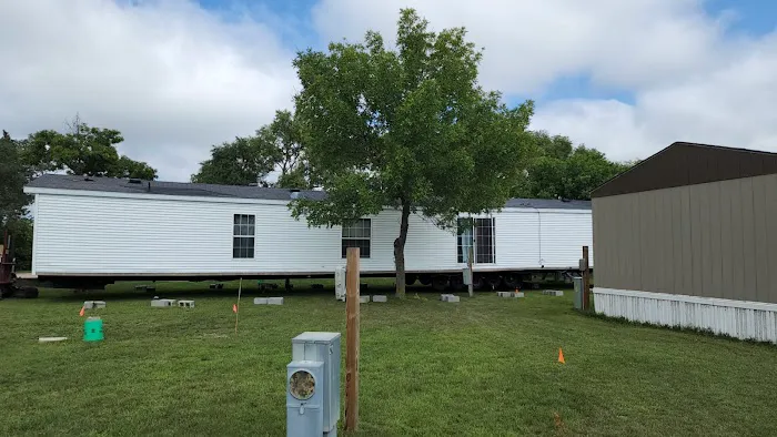 Hansen's Loop RV & Mobile Home Park Picture 1