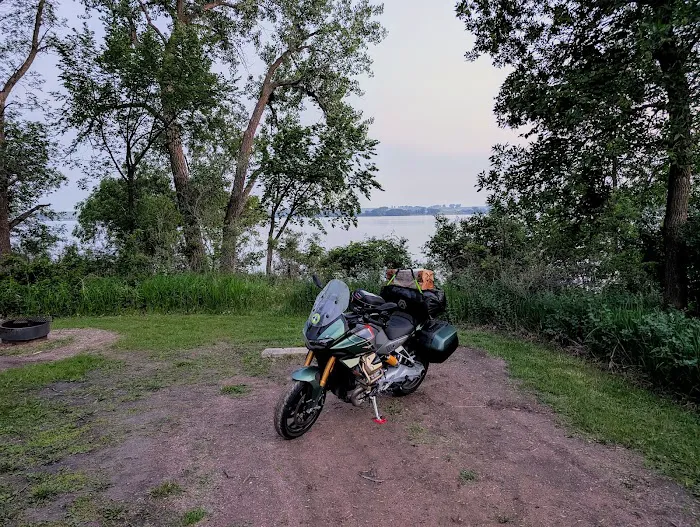 BIG STONE LAKE STATE PARK CAMPGROUND Picture 3