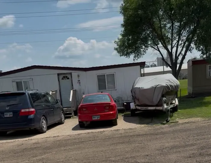 Riverside Mobile Home Park Picture 2