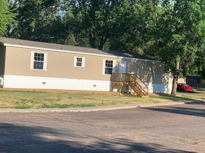 Town & Country Mobile Home Park Picture 2