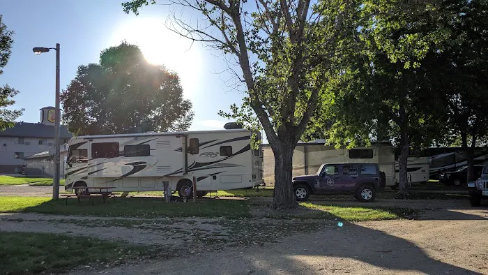 R & R Campground and RV Park Picture 3