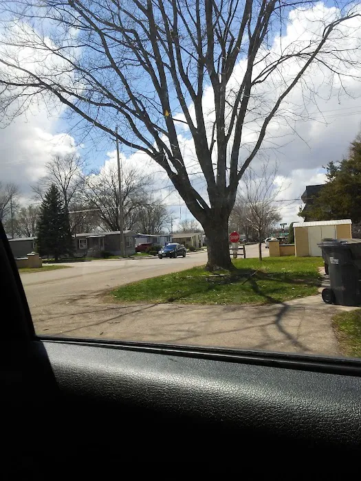 Kingswood Mobile Home Park Picture 1