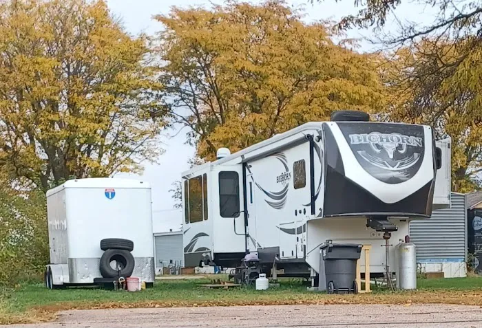 Smitty's RV Park Picture 2
