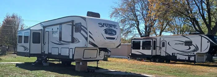 Smitty's RV Park Picture 4